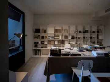在大屋顶下安排小房子 · 实景照片