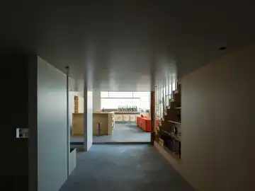 工作与休闲共享一张长桌 · 实景照片