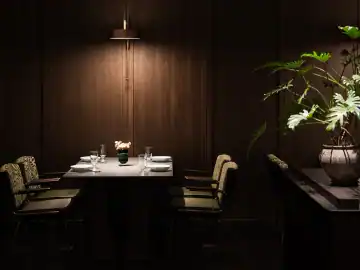 花砖长廊里的复古餐叙 · 实景照片