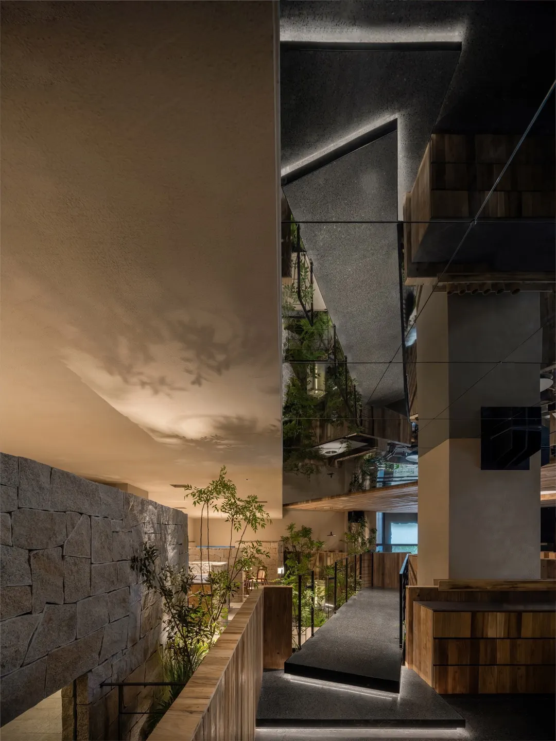石壳中的木色山谷 · 实景照片 · 空间细节