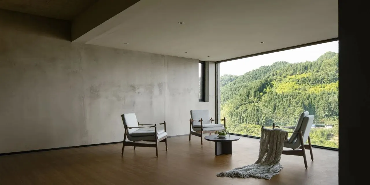 在架空层里连接山林 · 实景照片 · 空间细节
