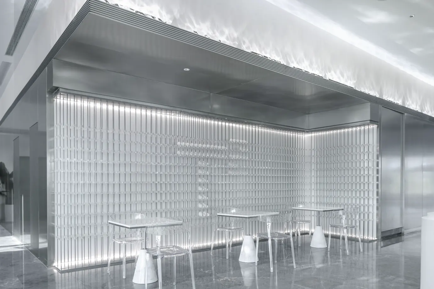 白色弧线里的公园咖啡 · 实景照片 · 空间细节