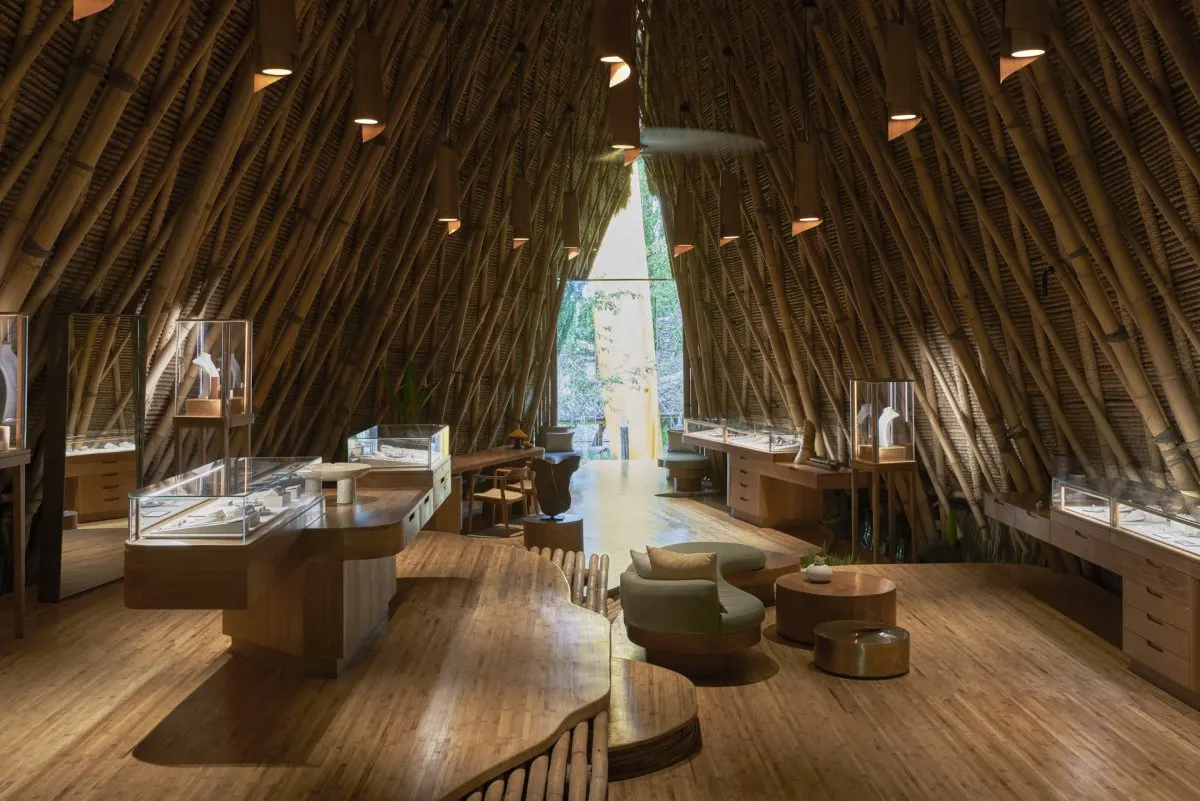 竹木屋架下的自然展示空间 · 实景照片 · 空间细节