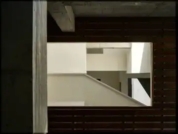 跟着光线逐层游逛 · 实景照片