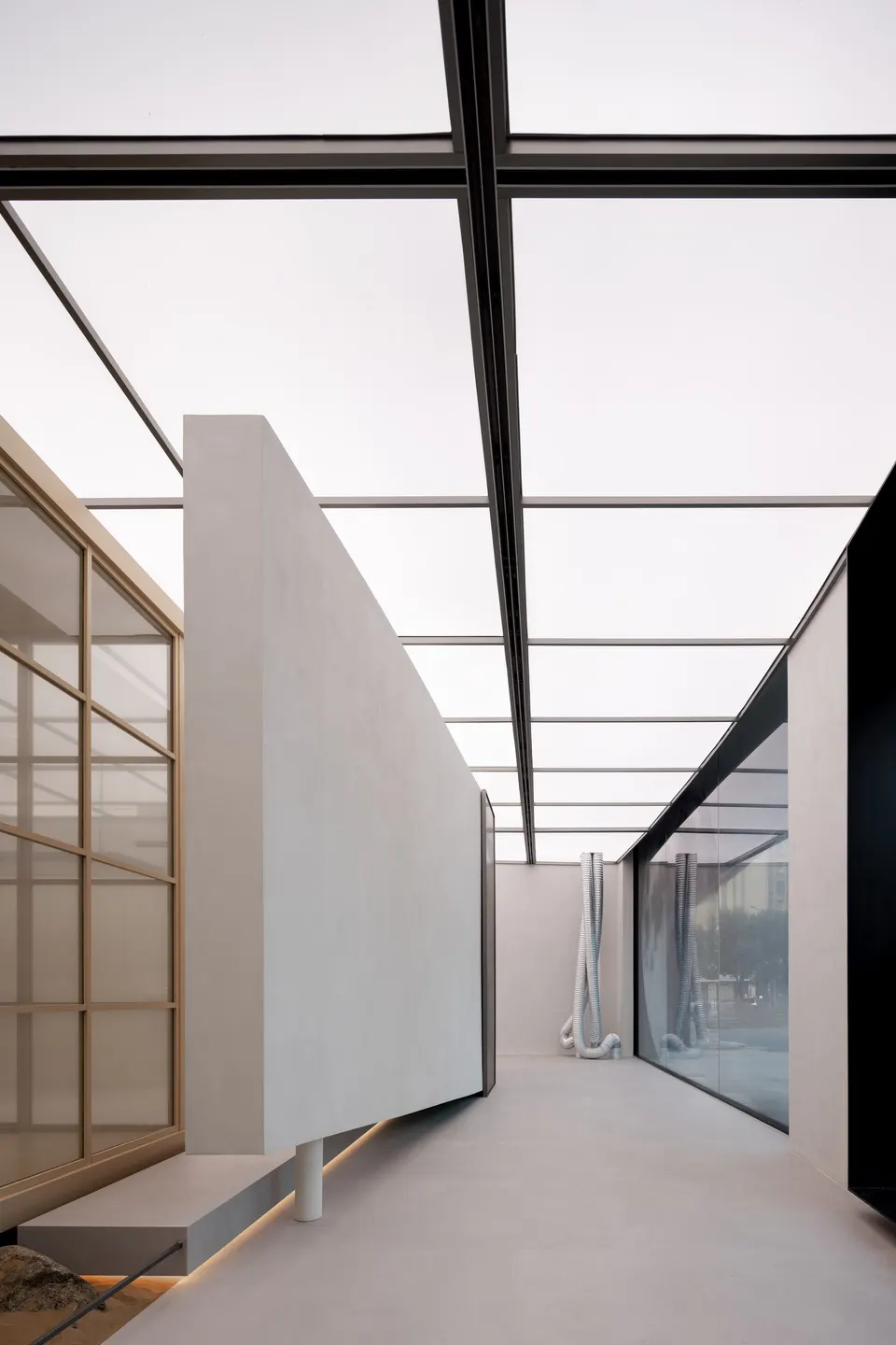盒体与错层组织的体验展厅 · 实景照片 · 空间细节