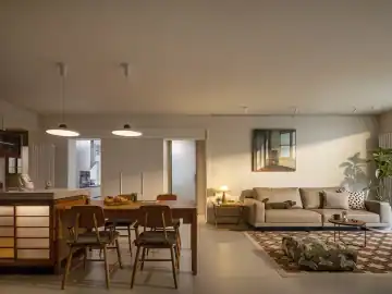 格窗与木色串起的复古生活 · 实景照片